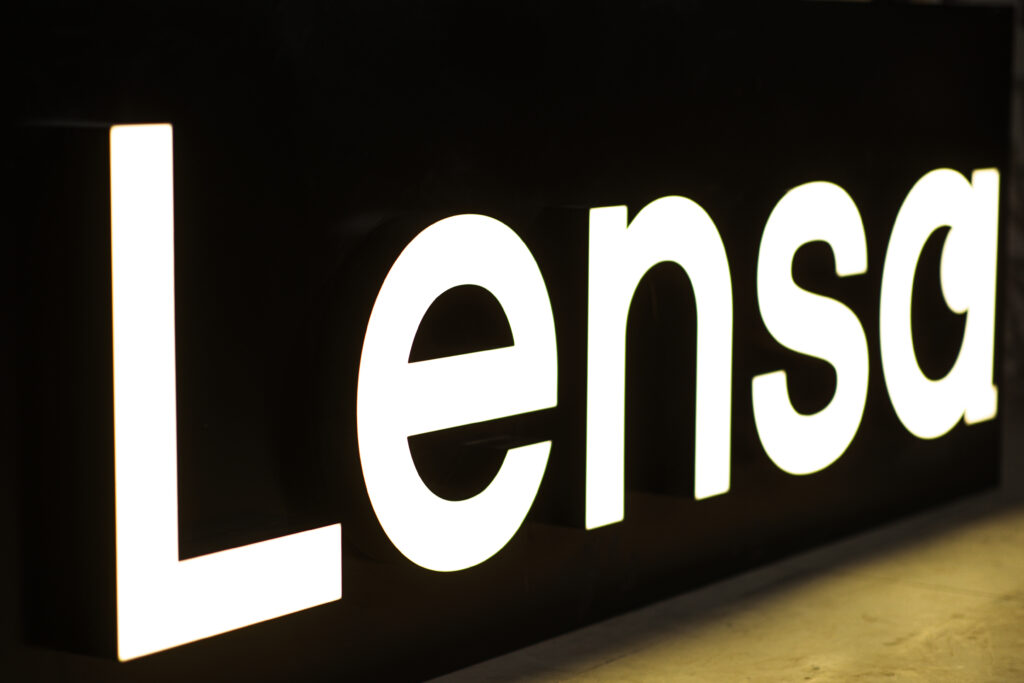 litere volumetrice lensa 03