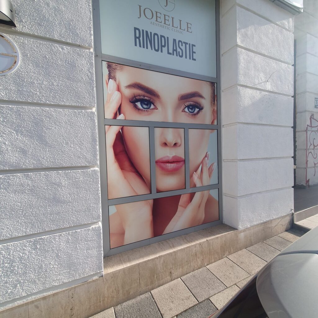 joeelle autocolante publicitate stradala